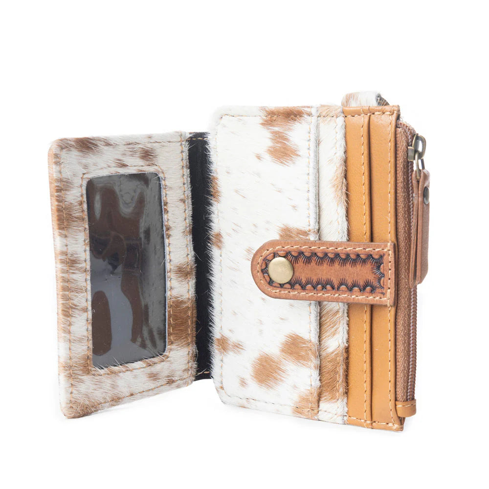 Wildflowers of the Prairie Credit Card Holder -- Brown